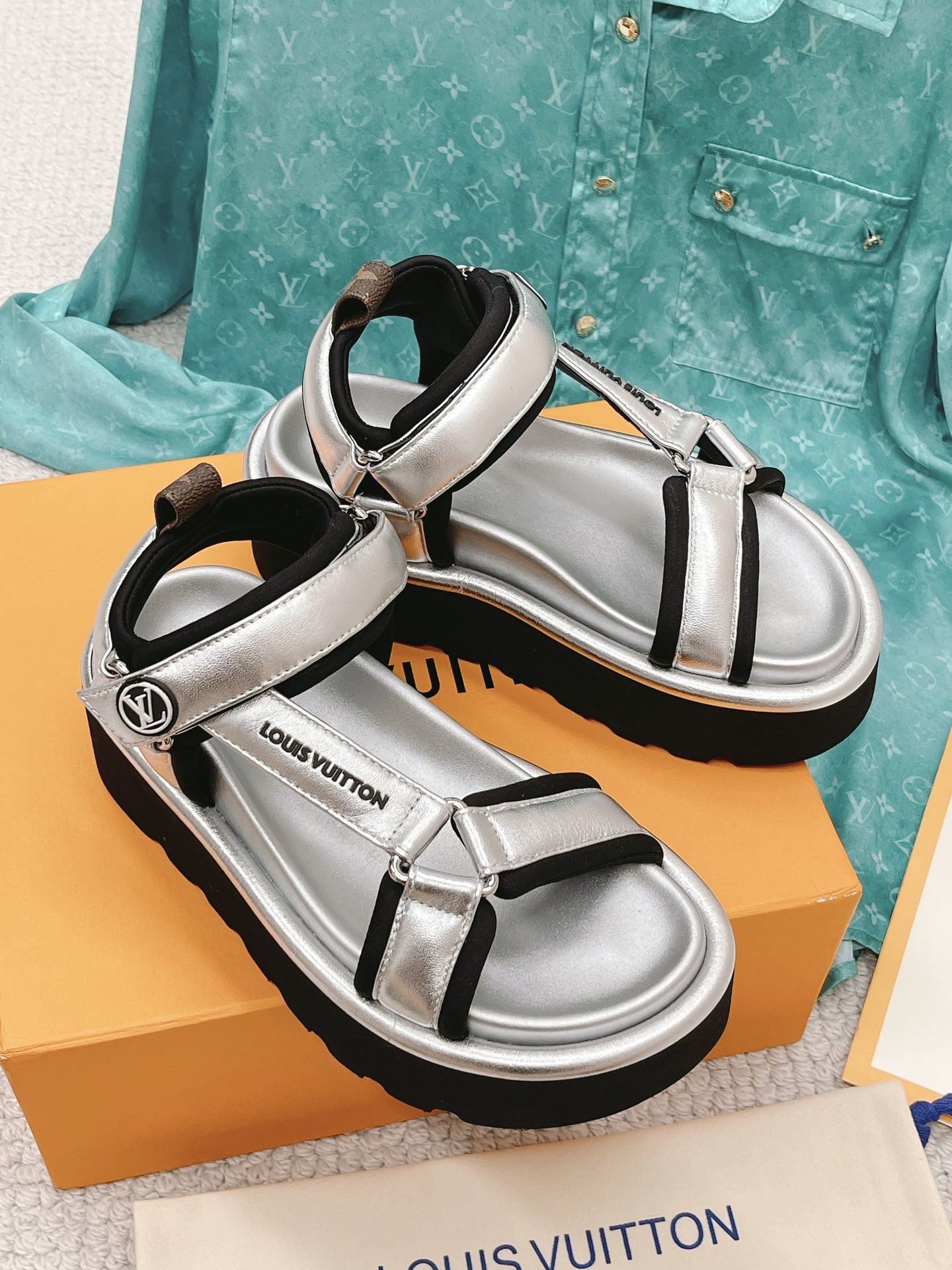 Louis Vuitton Women's Pool Pillow Flatform Comfort Sandal Sliver For Women LV 1AACHA