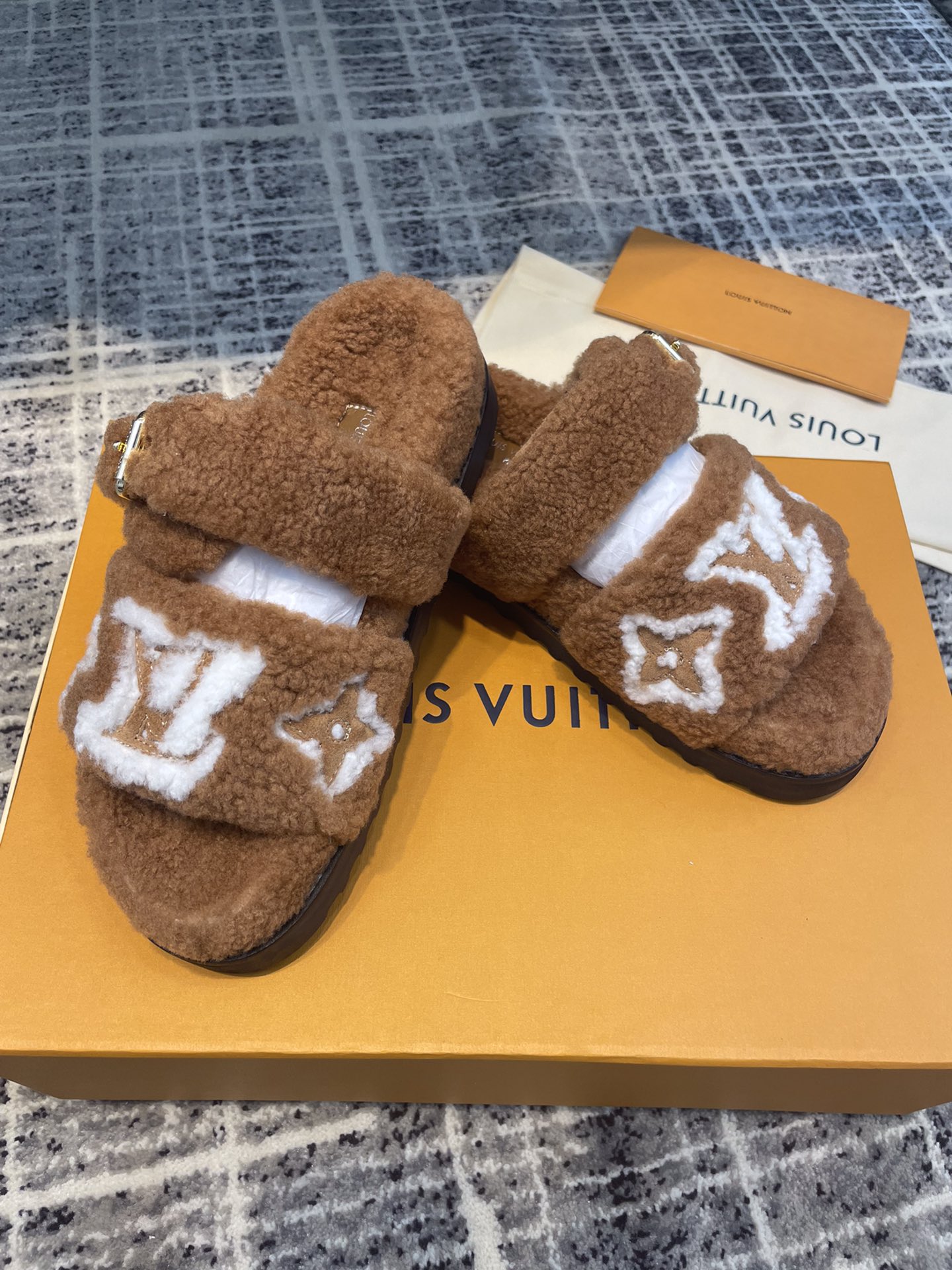 Louis Vuitton Women's Paseo Flat Comfort Mule Cognac For Women LV 1AACRN