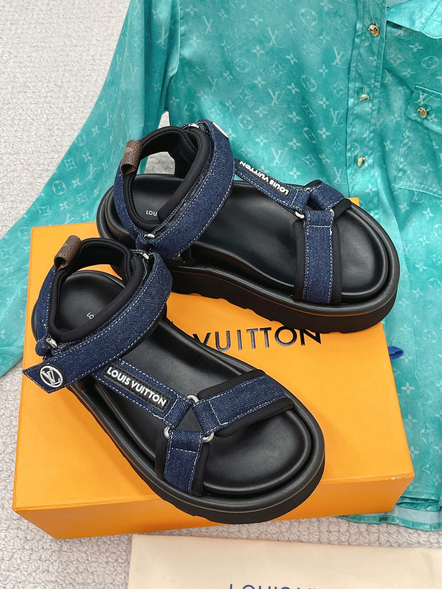 Louis Vuitton Women's Pool Pillow Flatform Comfort Sandal Blue For Women LV 1AACHL